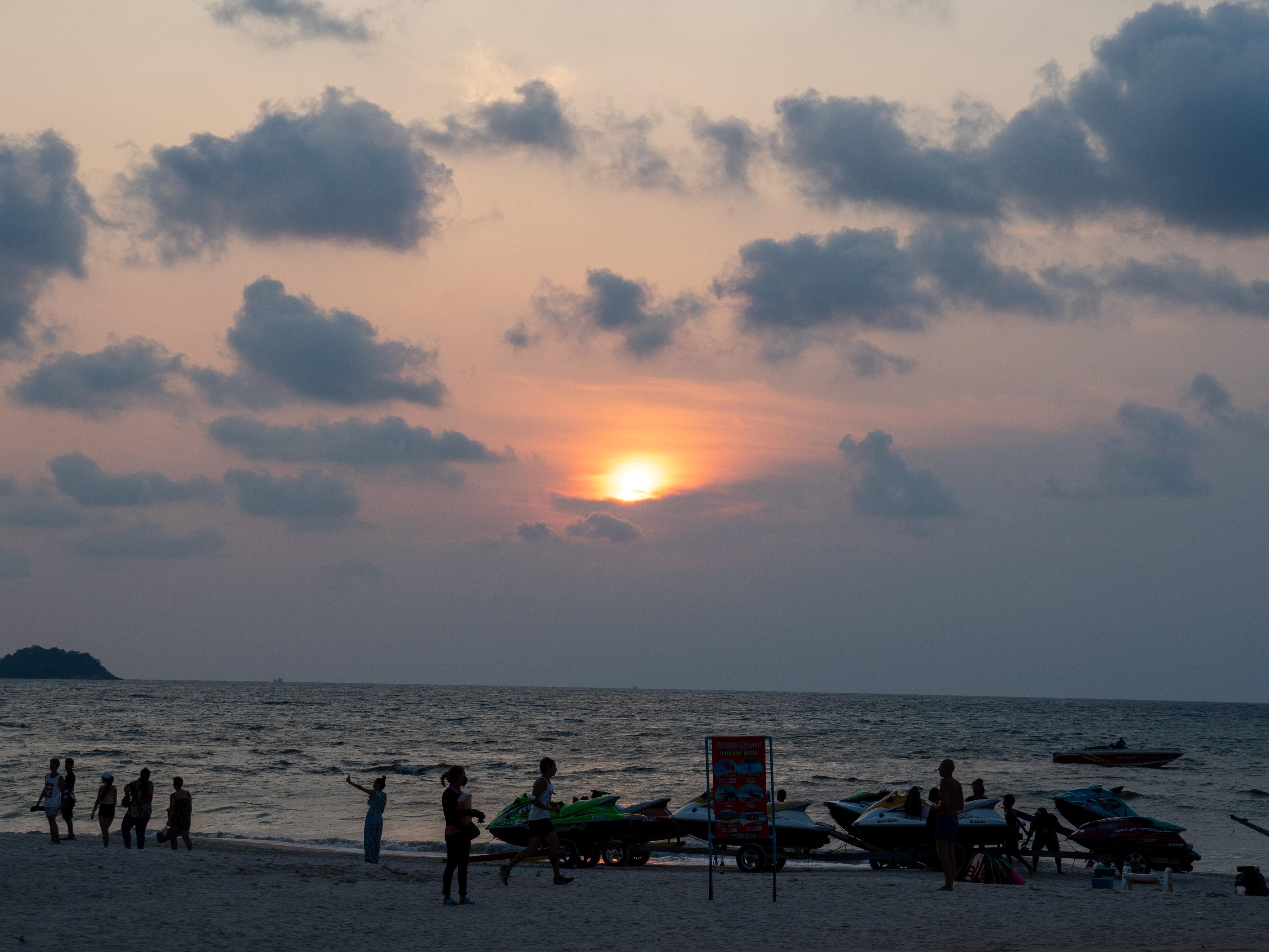 Days Inn By Wyndham Patong Beach Ngoại thất bức ảnh