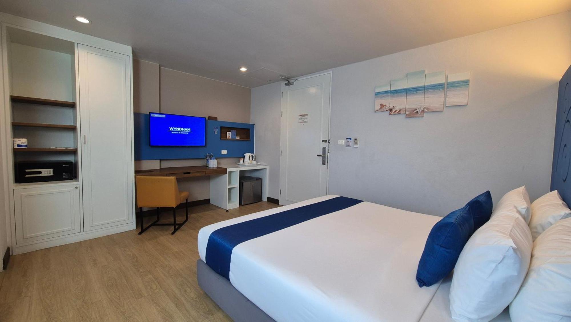 Days Inn By Wyndham Patong Beach Ngoại thất bức ảnh