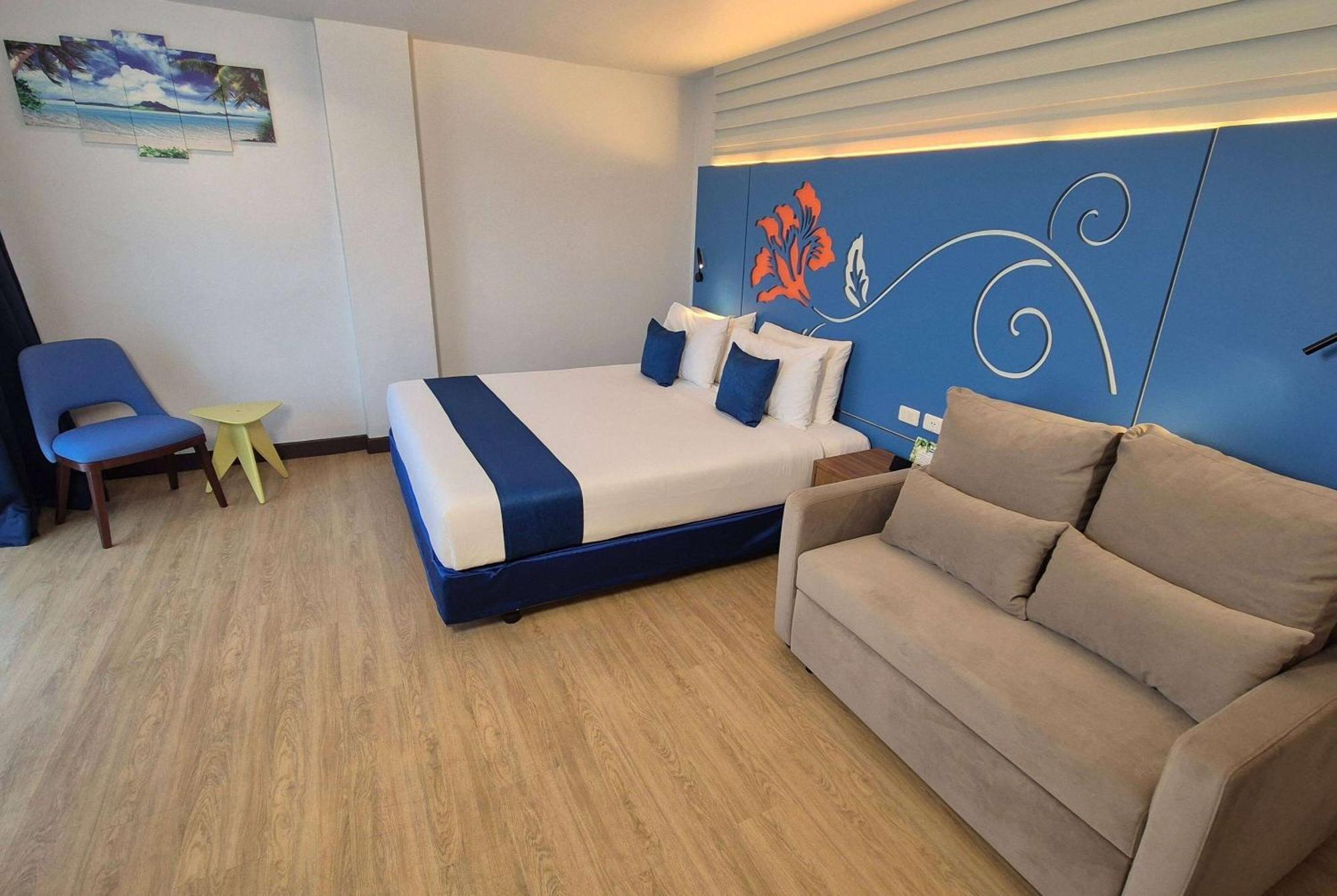 Days Inn By Wyndham Patong Beach Ngoại thất bức ảnh