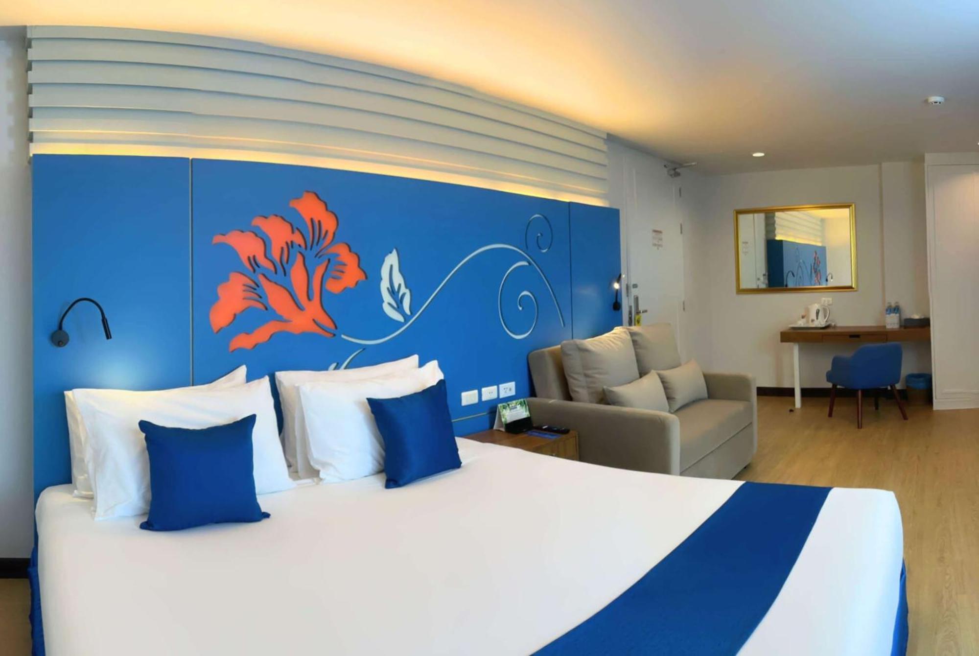 Days Inn By Wyndham Patong Beach Ngoại thất bức ảnh