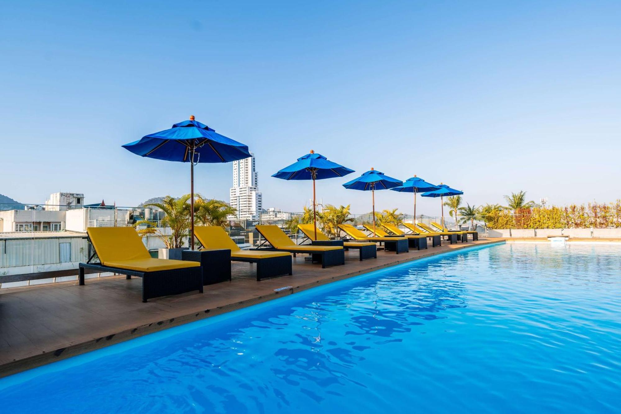 Days Inn By Wyndham Patong Beach Ngoại thất bức ảnh