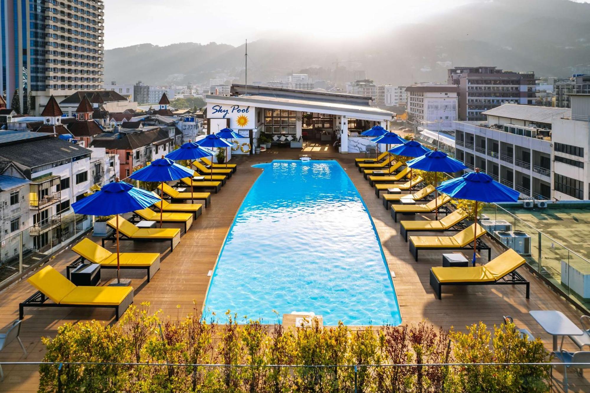 Days Inn By Wyndham Patong Beach Ngoại thất bức ảnh