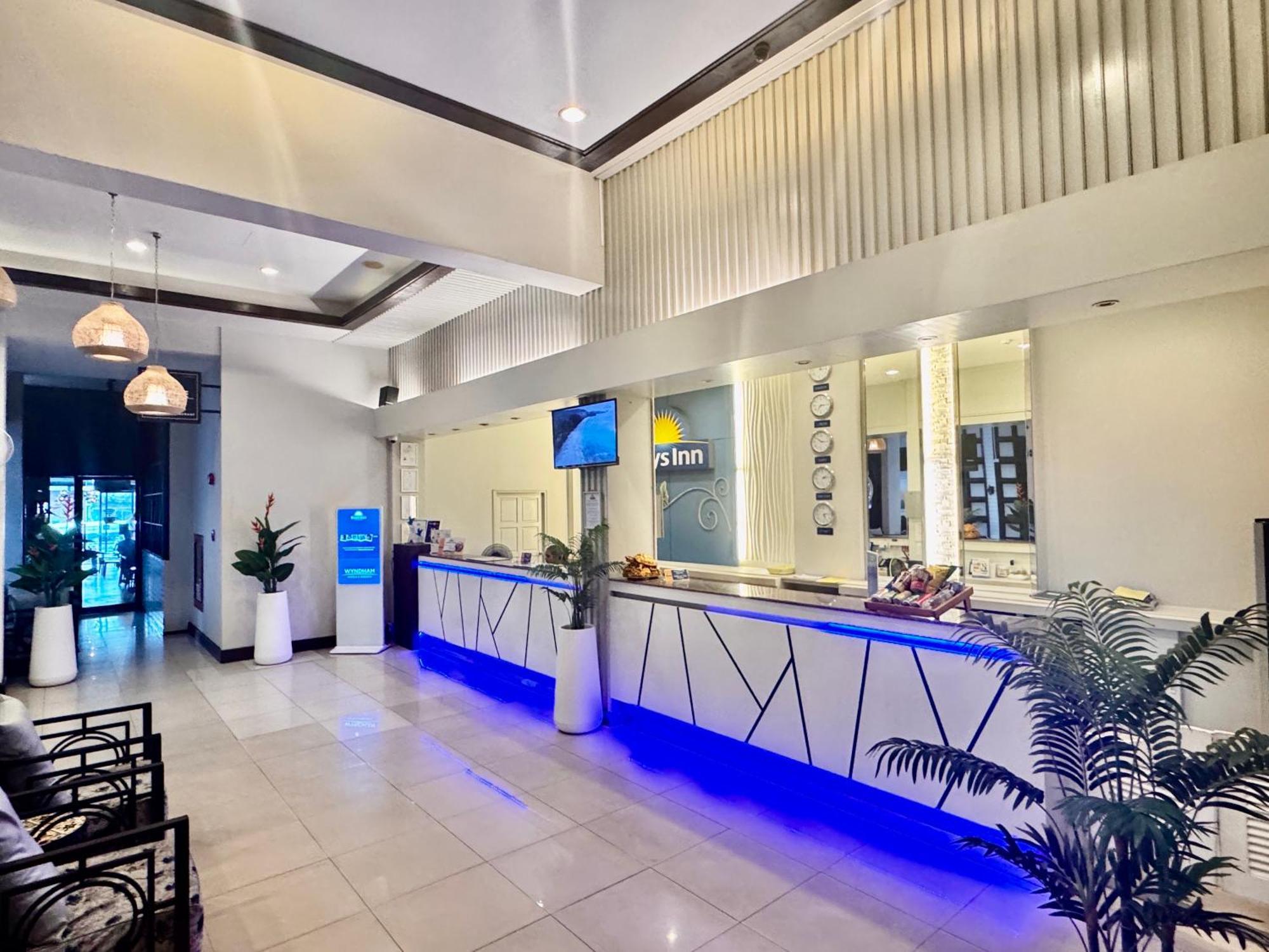 Days Inn By Wyndham Patong Beach Ngoại thất bức ảnh